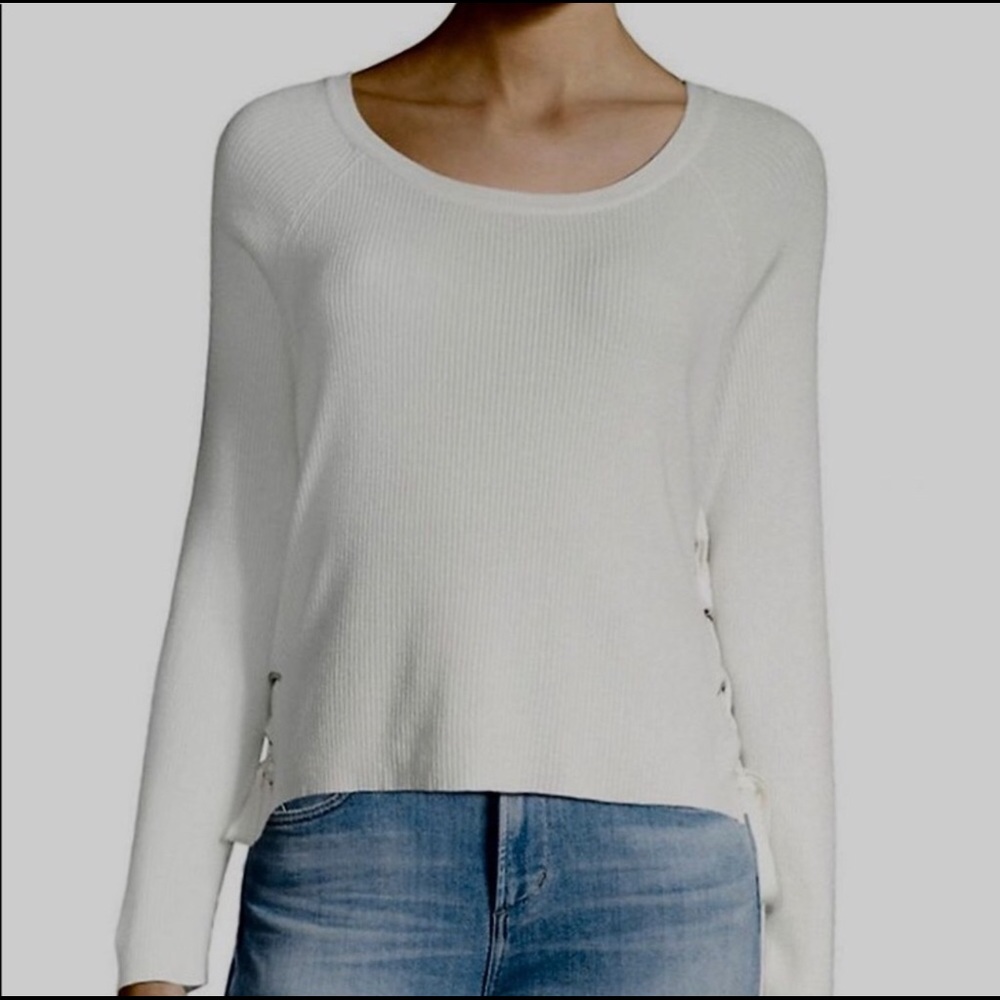 Cliche sweater white with lacing.